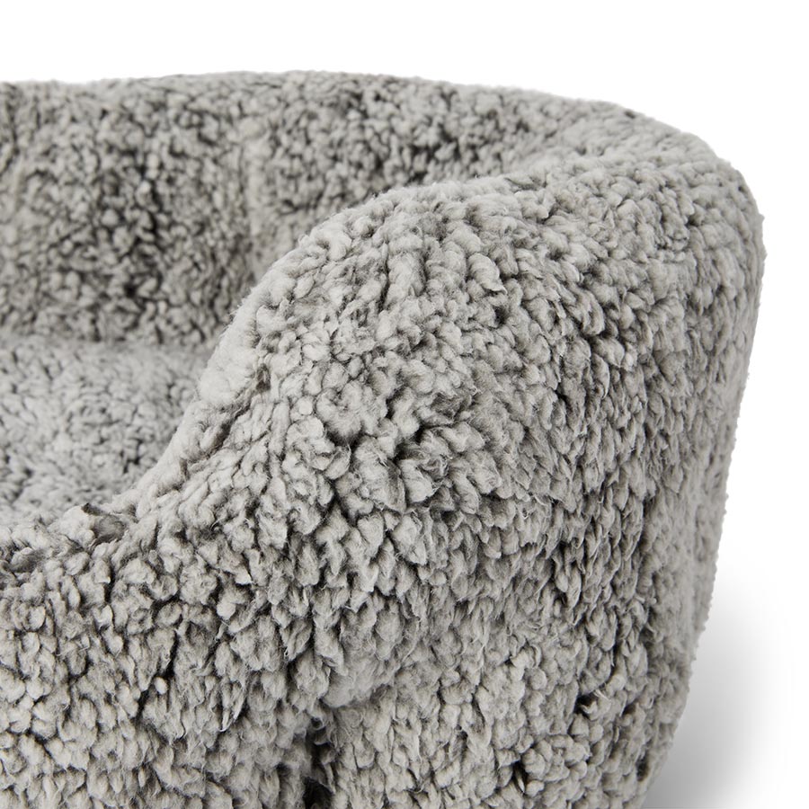 Explorer Scalloped Dog Bed Grey